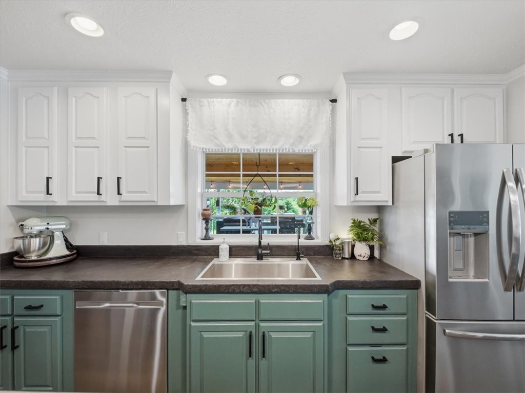 405 Forrest Hill Rd