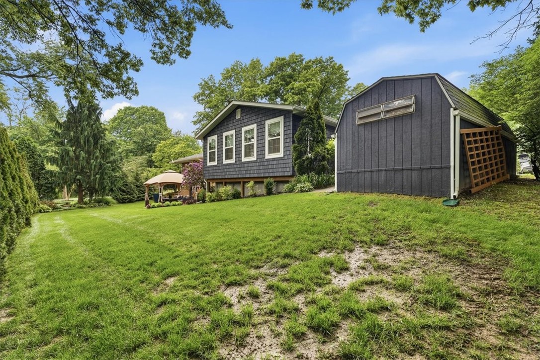 105 Appletree Dr