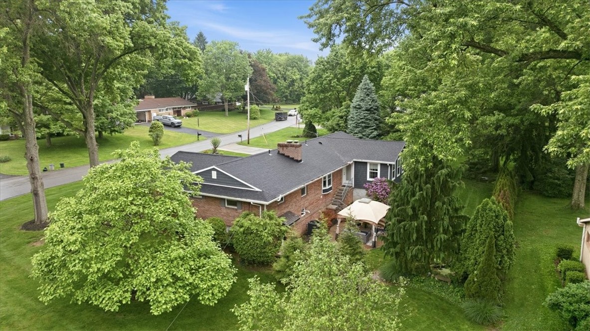 105 Appletree Dr