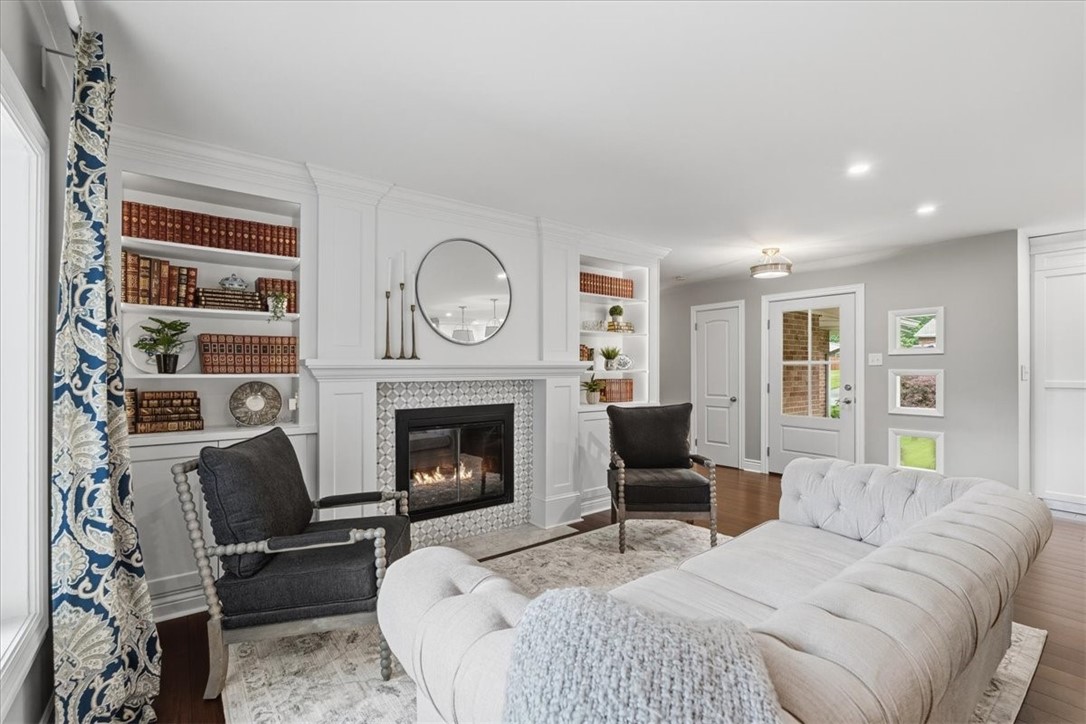 105 Appletree Dr