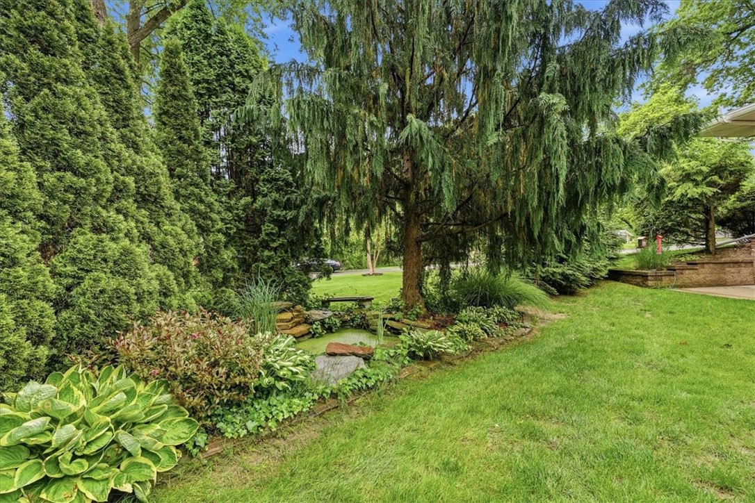 105 Appletree Dr