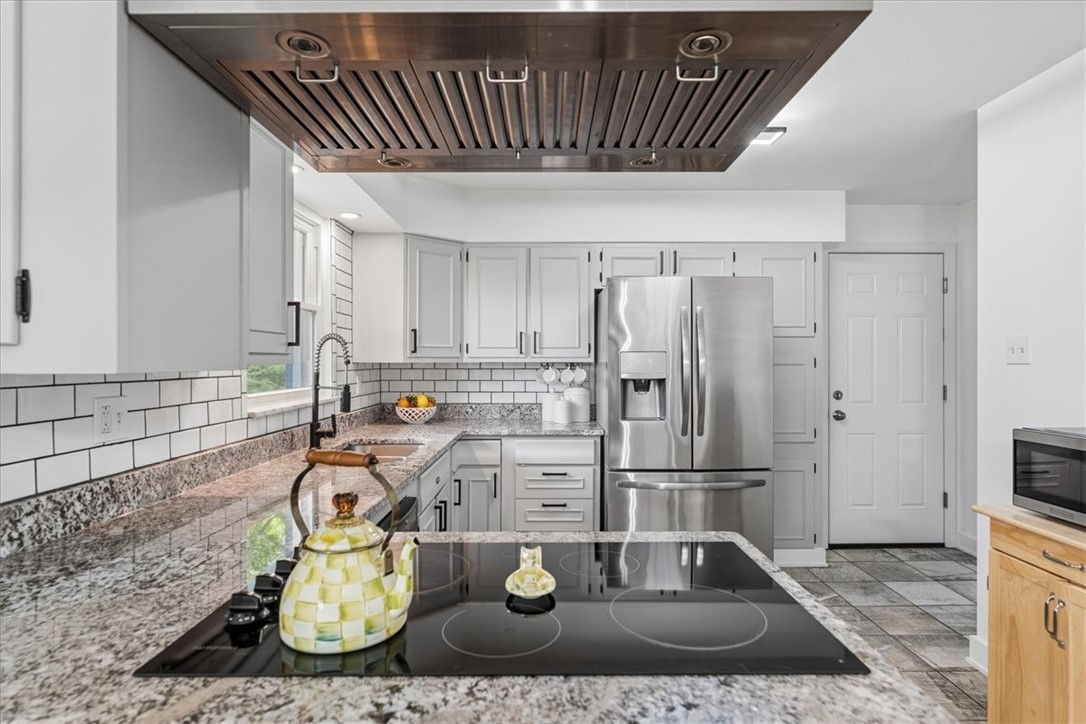 116 Arrowhead Dr