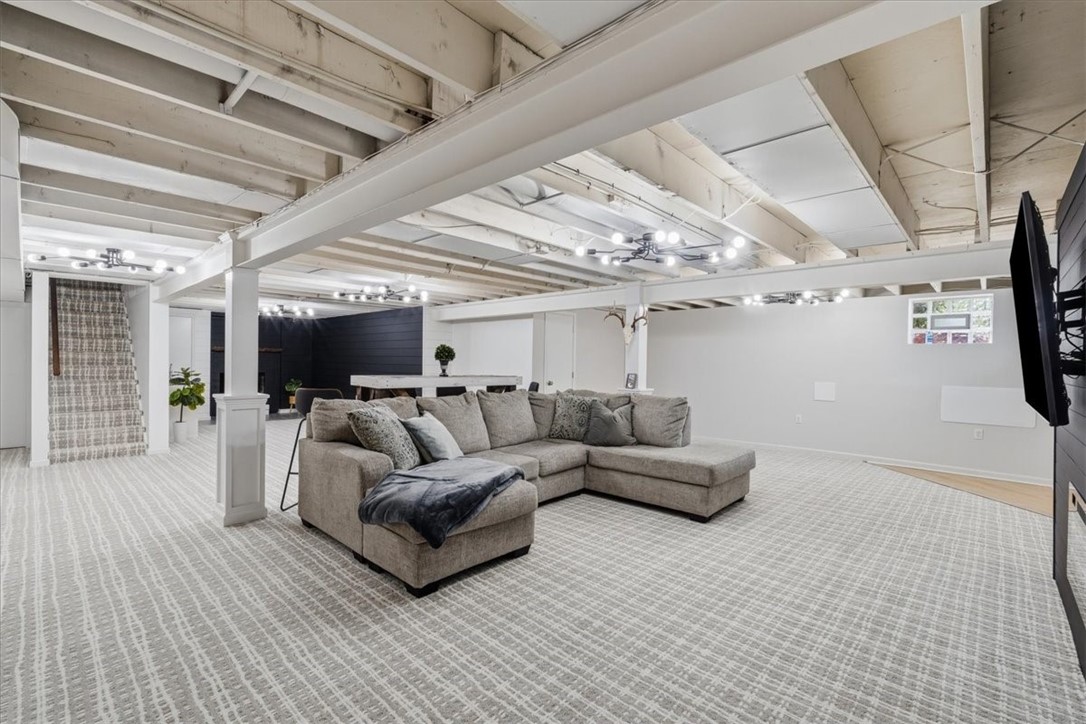 116 Arrowhead Dr
