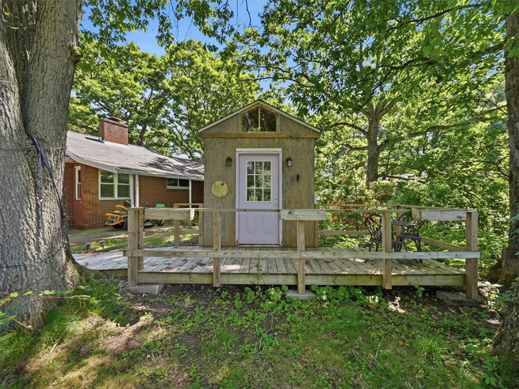 142 Center Grange Rd