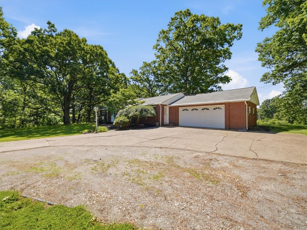 142 Center Grange Rd