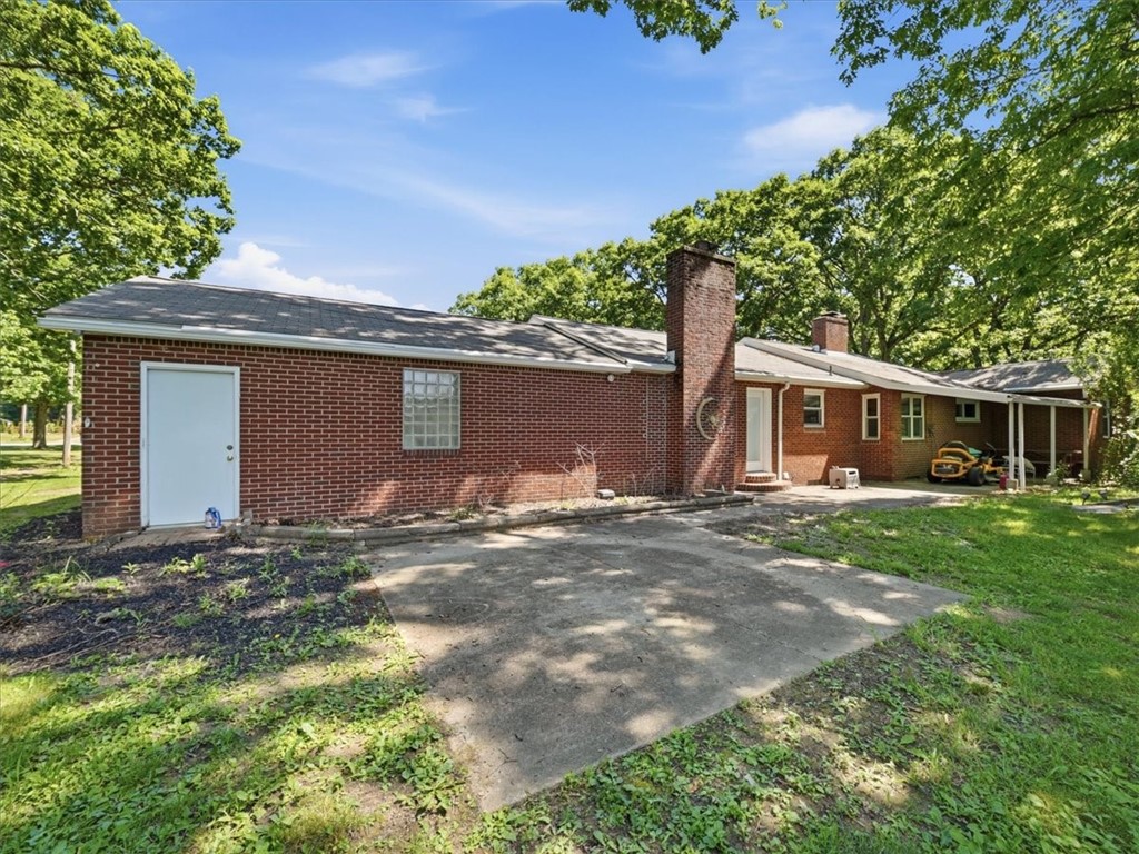 142 Center Grange Rd
