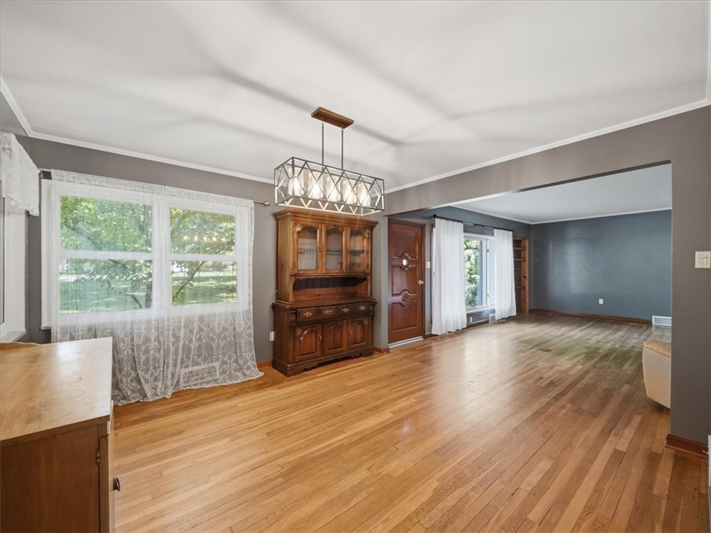 142 Center Grange Rd