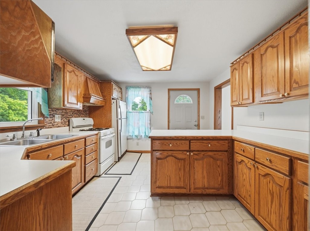 106 Savannah Gardner Rd