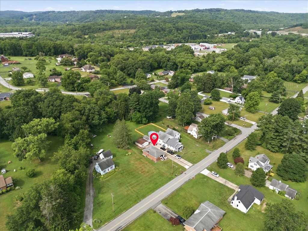 606 Golf Course Rd