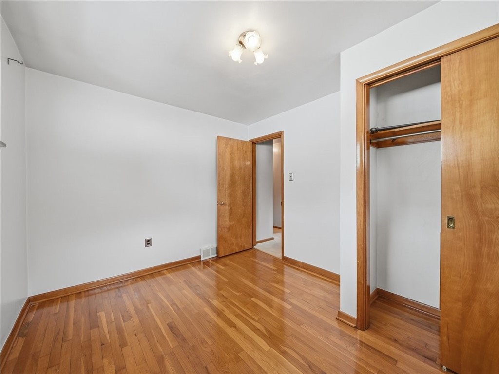 606 Golf Course Rd