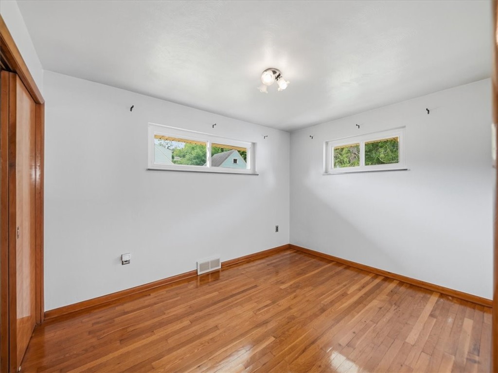 606 Golf Course Rd