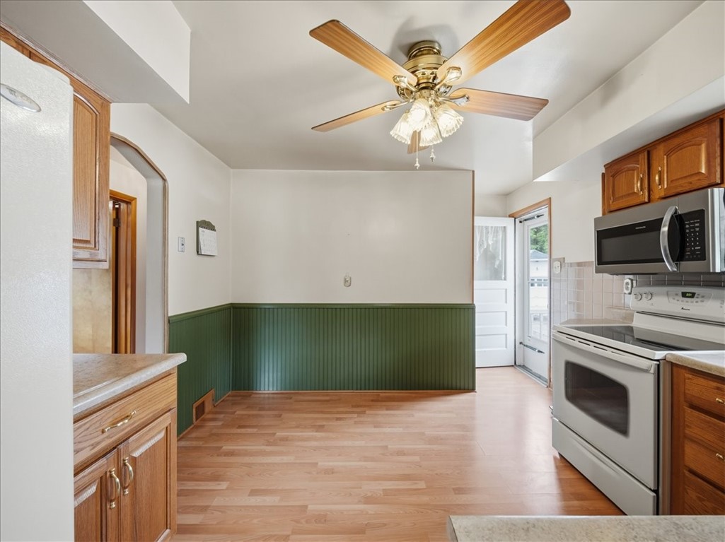 606 Golf Course Rd