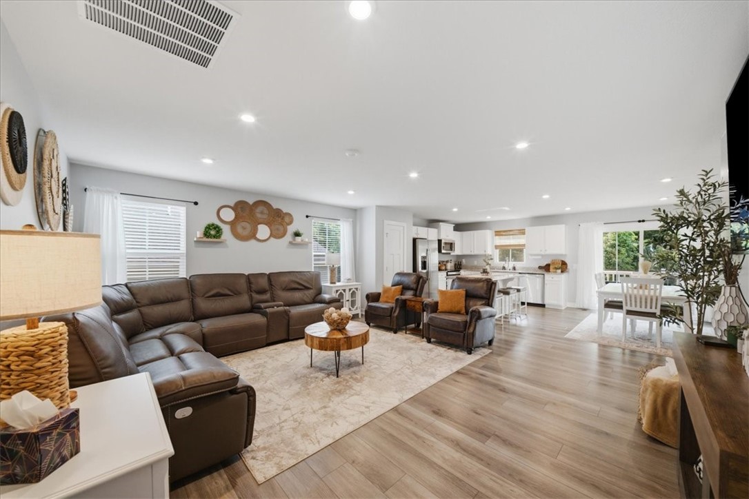 112 Olivia Dr