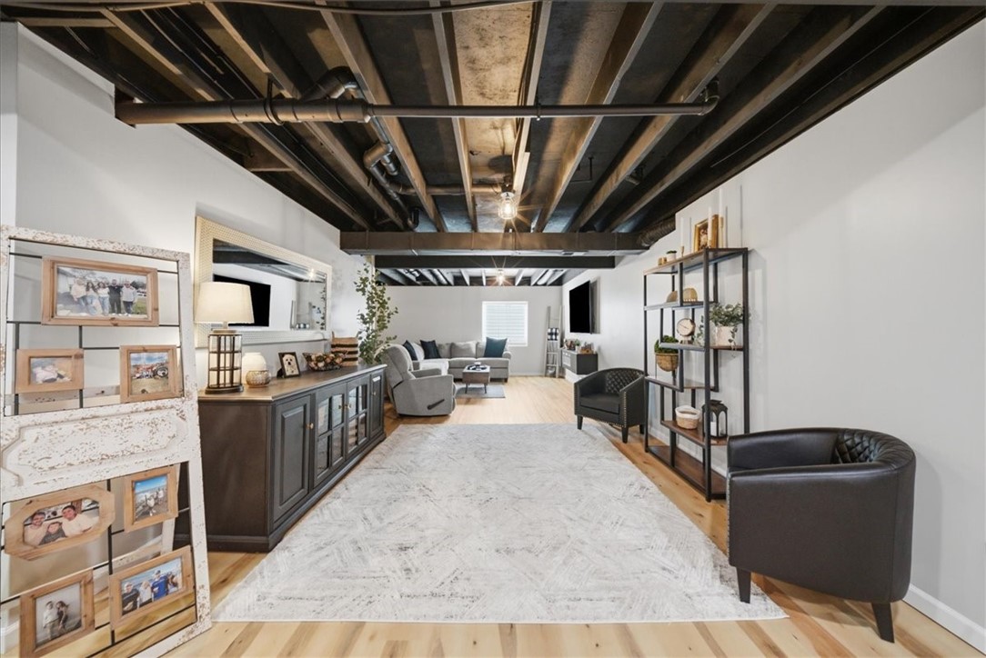 112 Olivia Dr