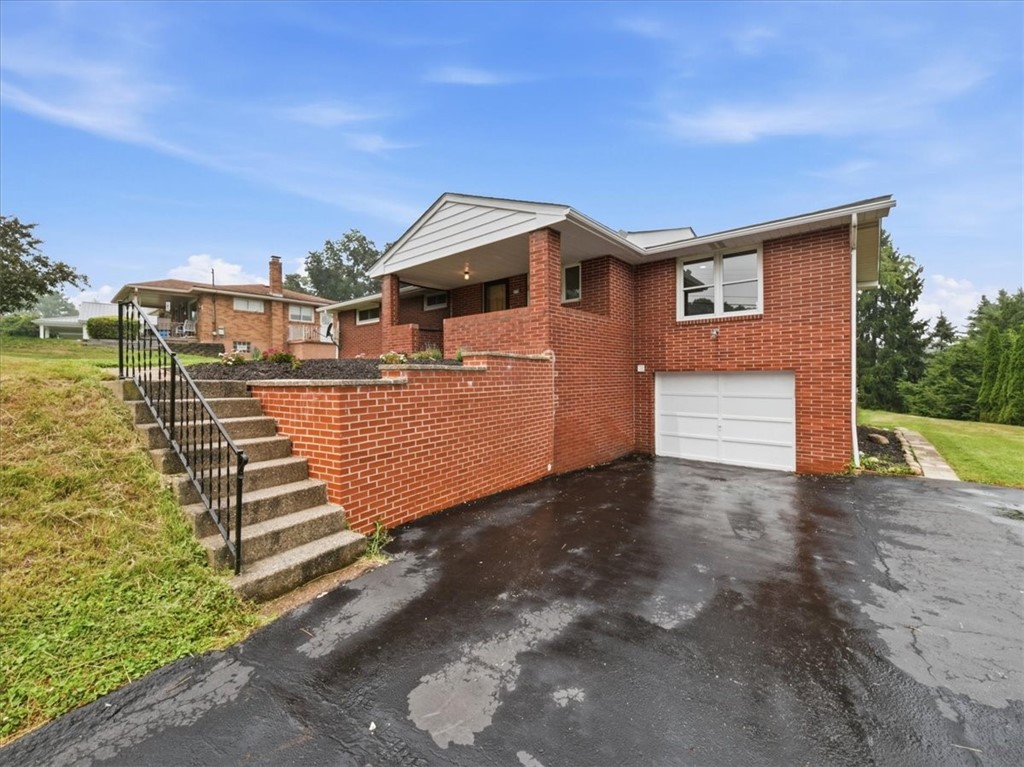 3119 Ridge Ave