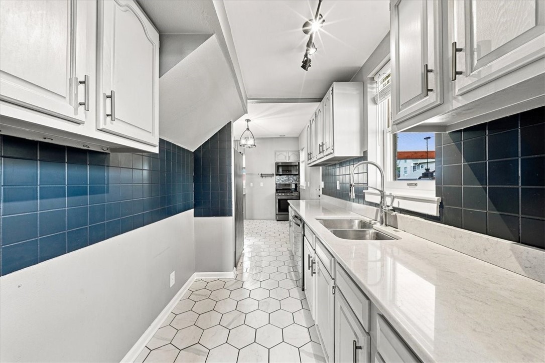 302 Jefferson St