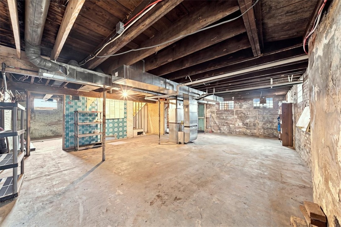 302 Jefferson St