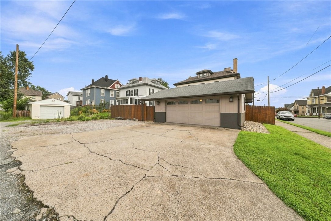 302 Jefferson St