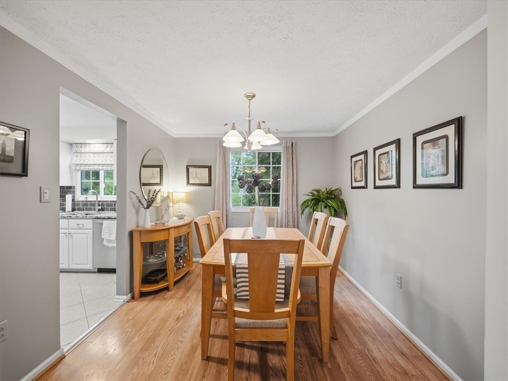 4025 Hancock Dr