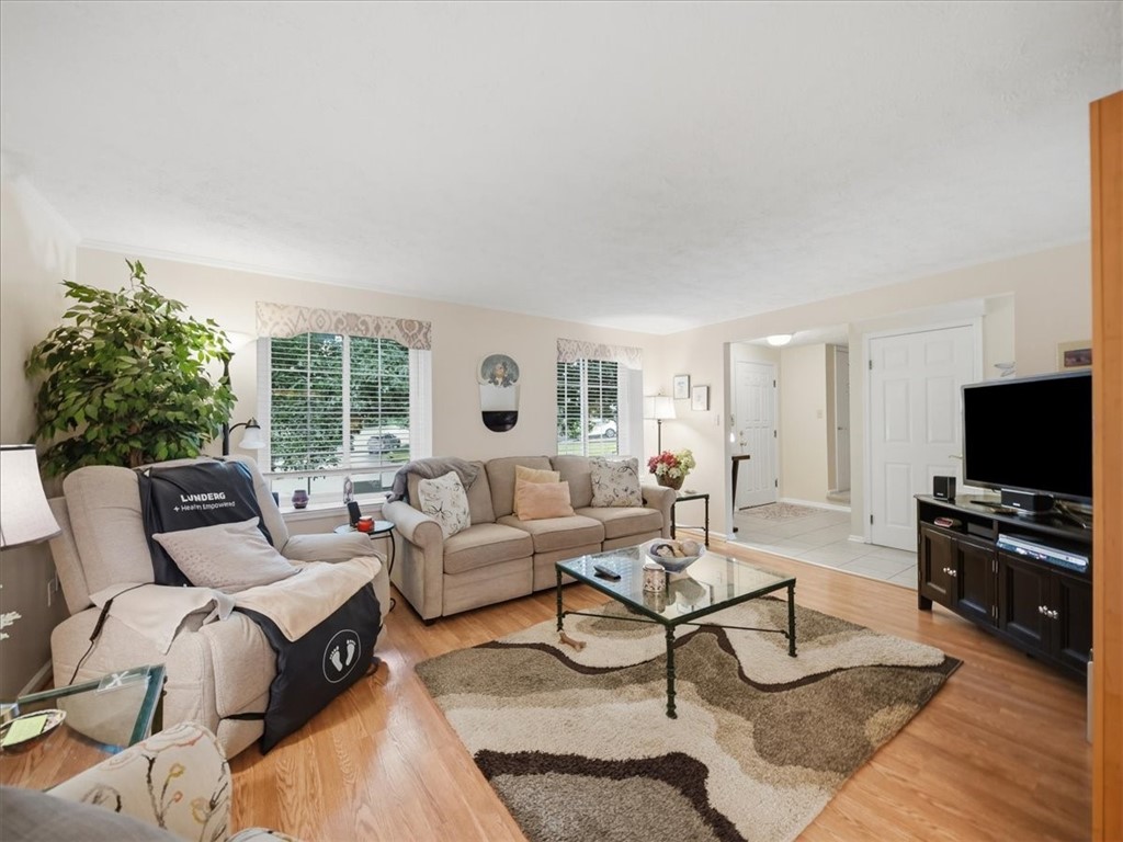 4025 Hancock Dr