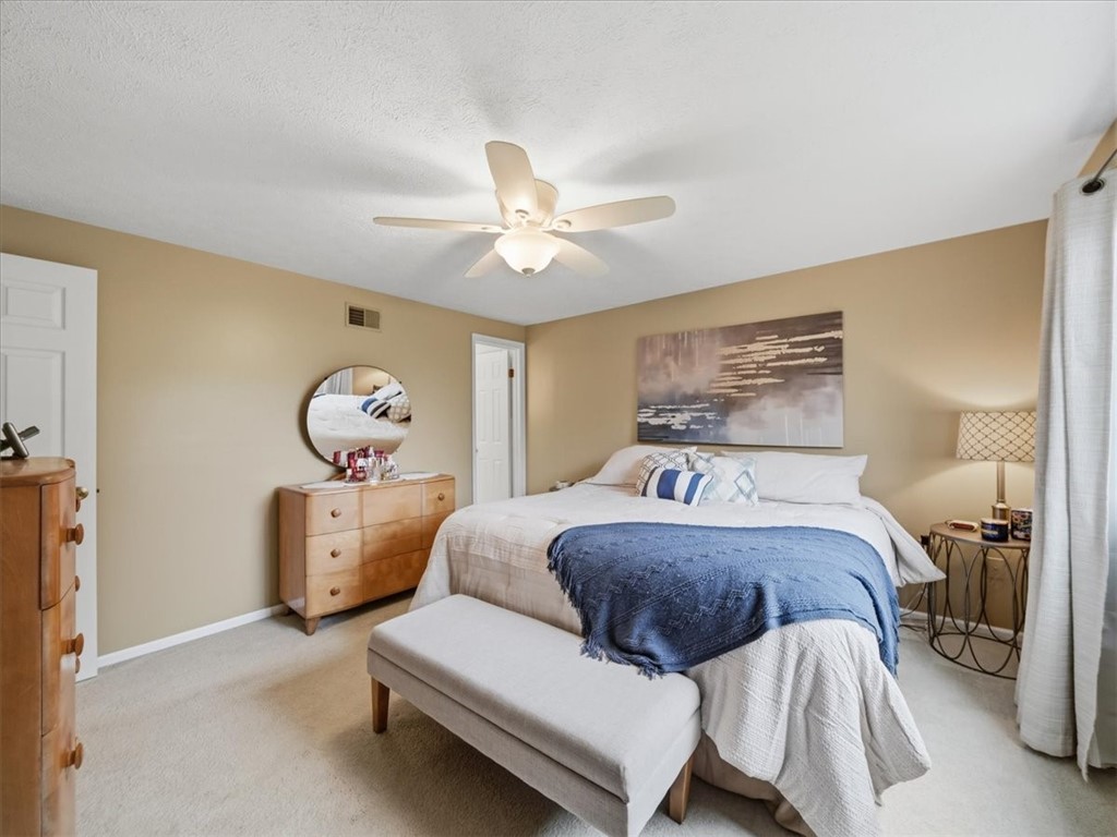 4025 Hancock Dr