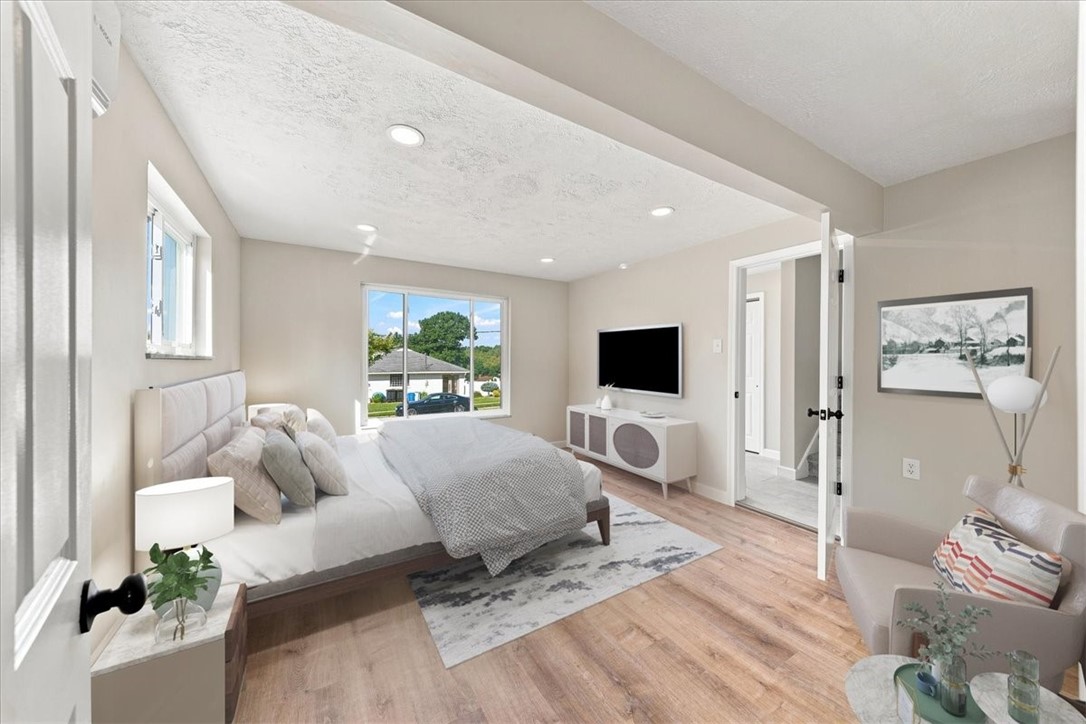 1106 Fairlane Dr