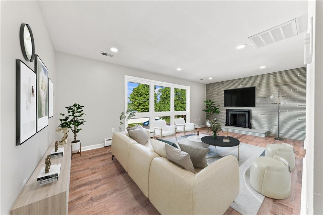 1106 Fairlane Dr