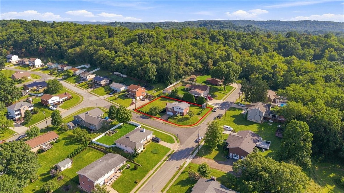 1106 Fairlane Dr