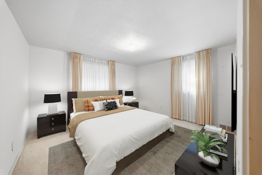 335 Roosevelt Ave