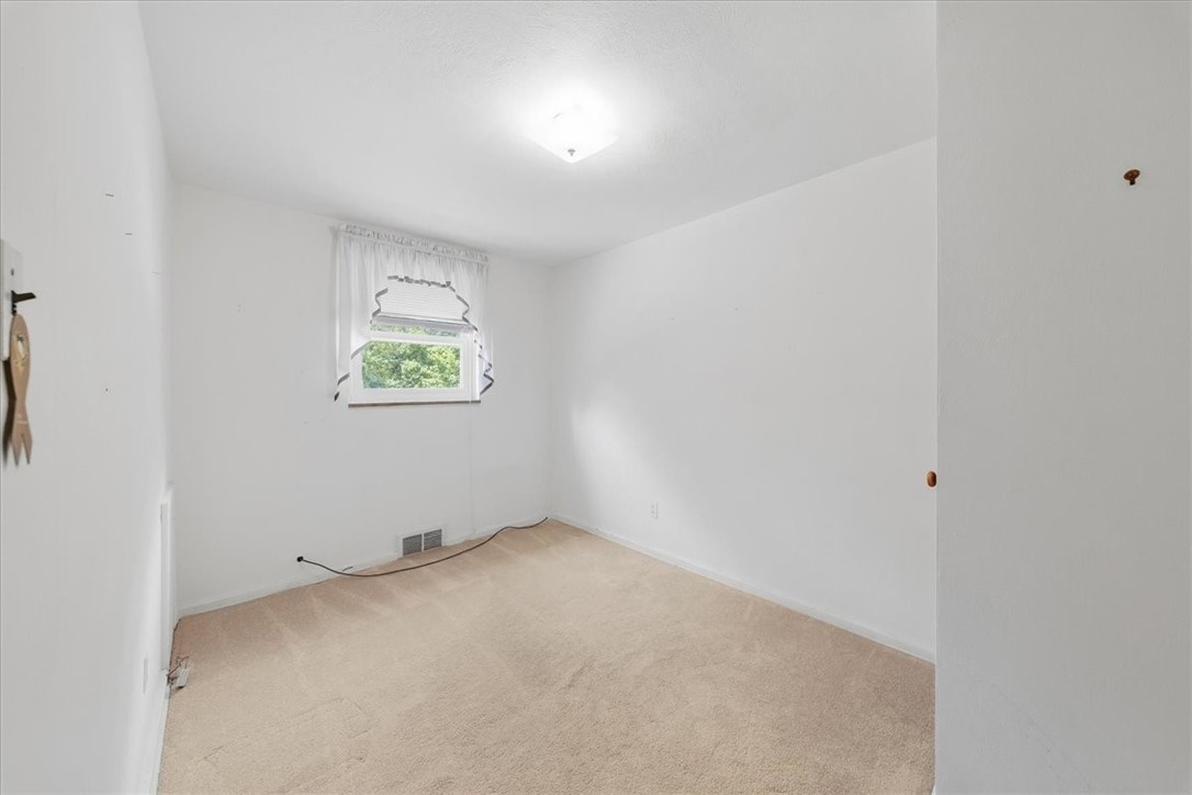 335 Roosevelt Ave
