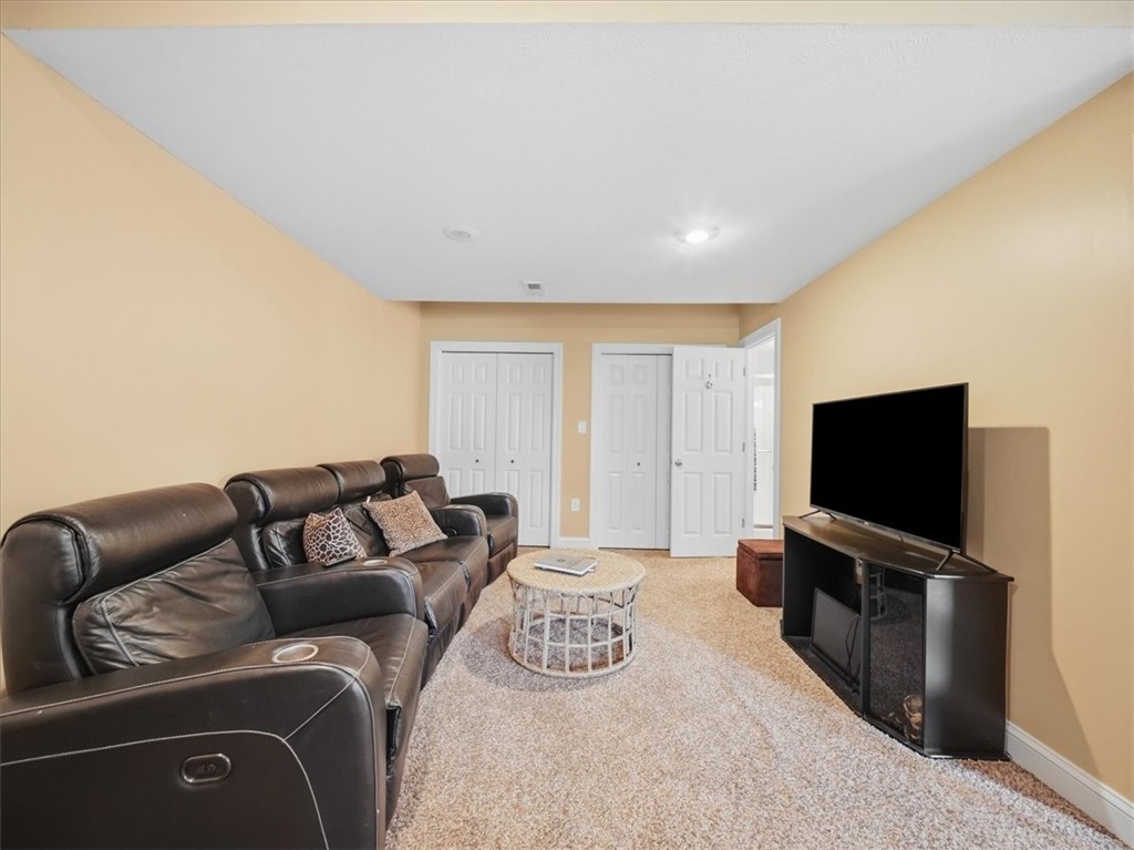 746 Blaine Rd