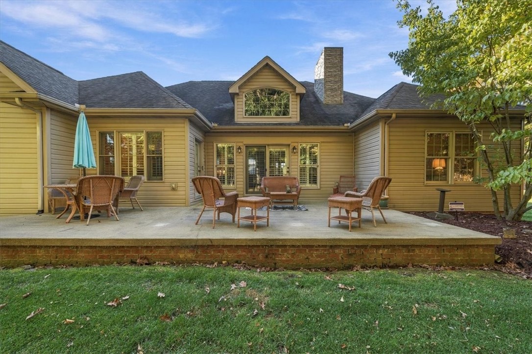 103 Shining Star Ct