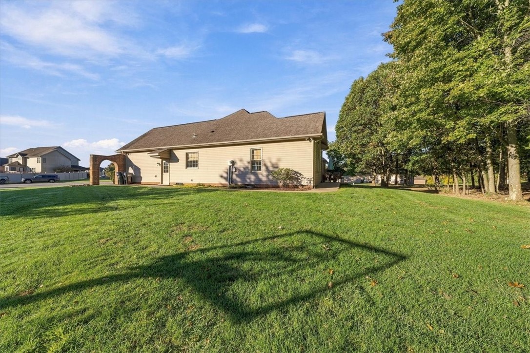 103 Shining Star Ct