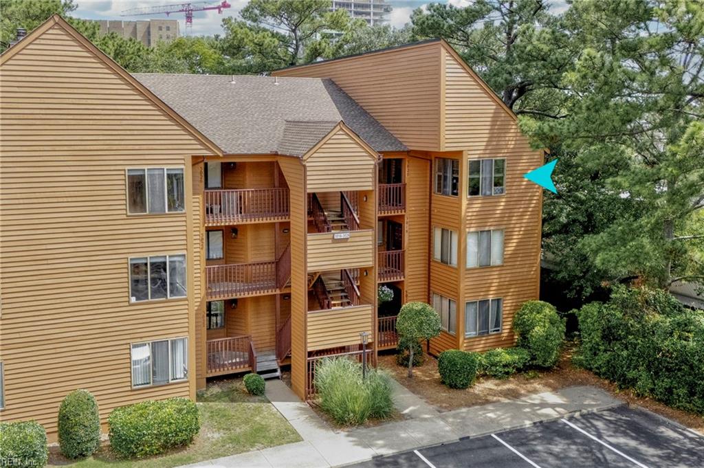 3020 Cape Henry CT