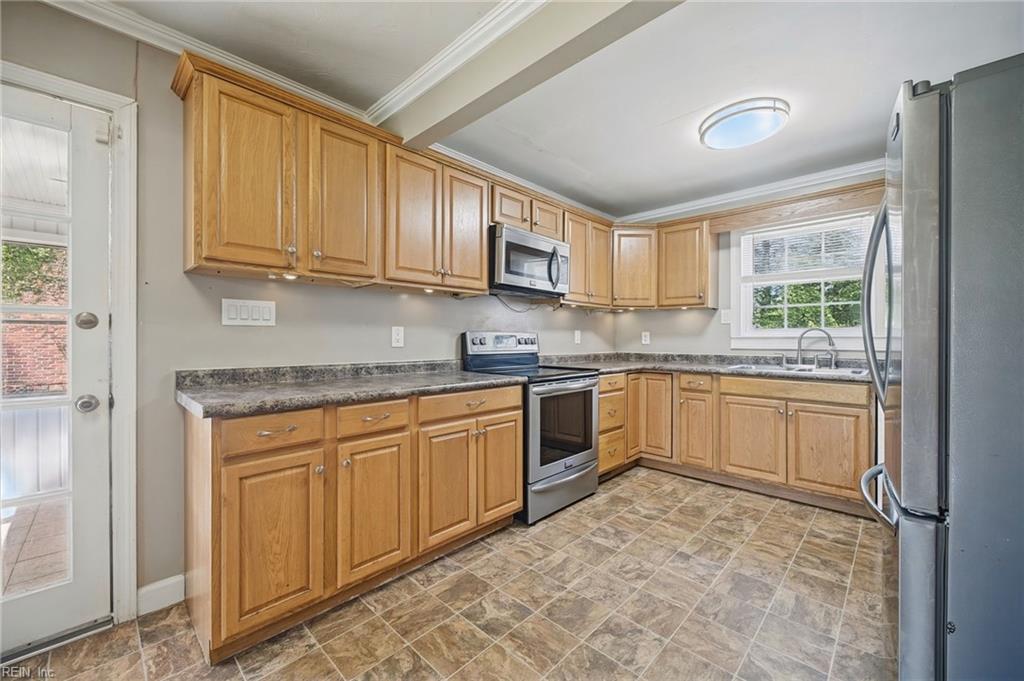 221 Cypress RD