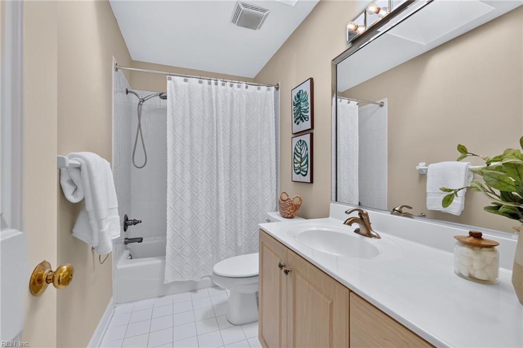 1505 Bordeaux PL