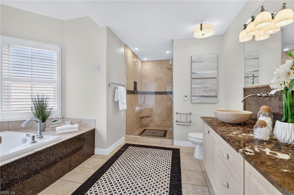 1505 Bordeaux PL