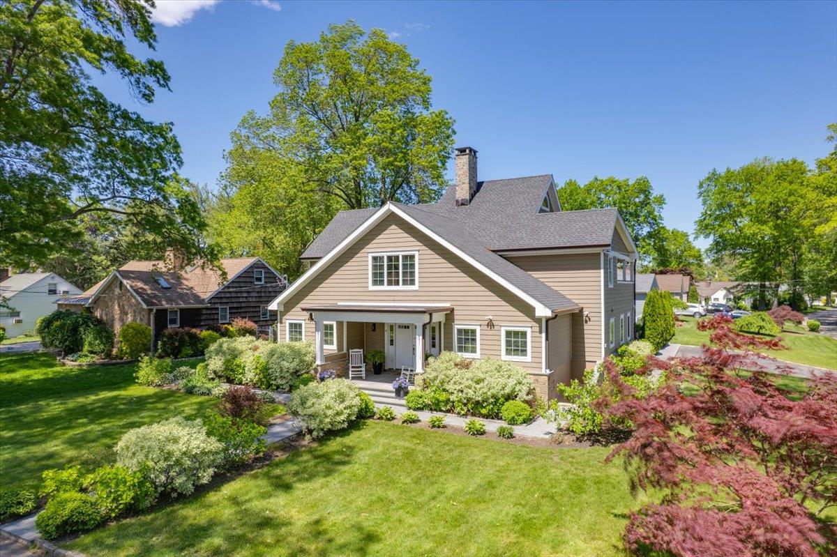 4 Clover Place
