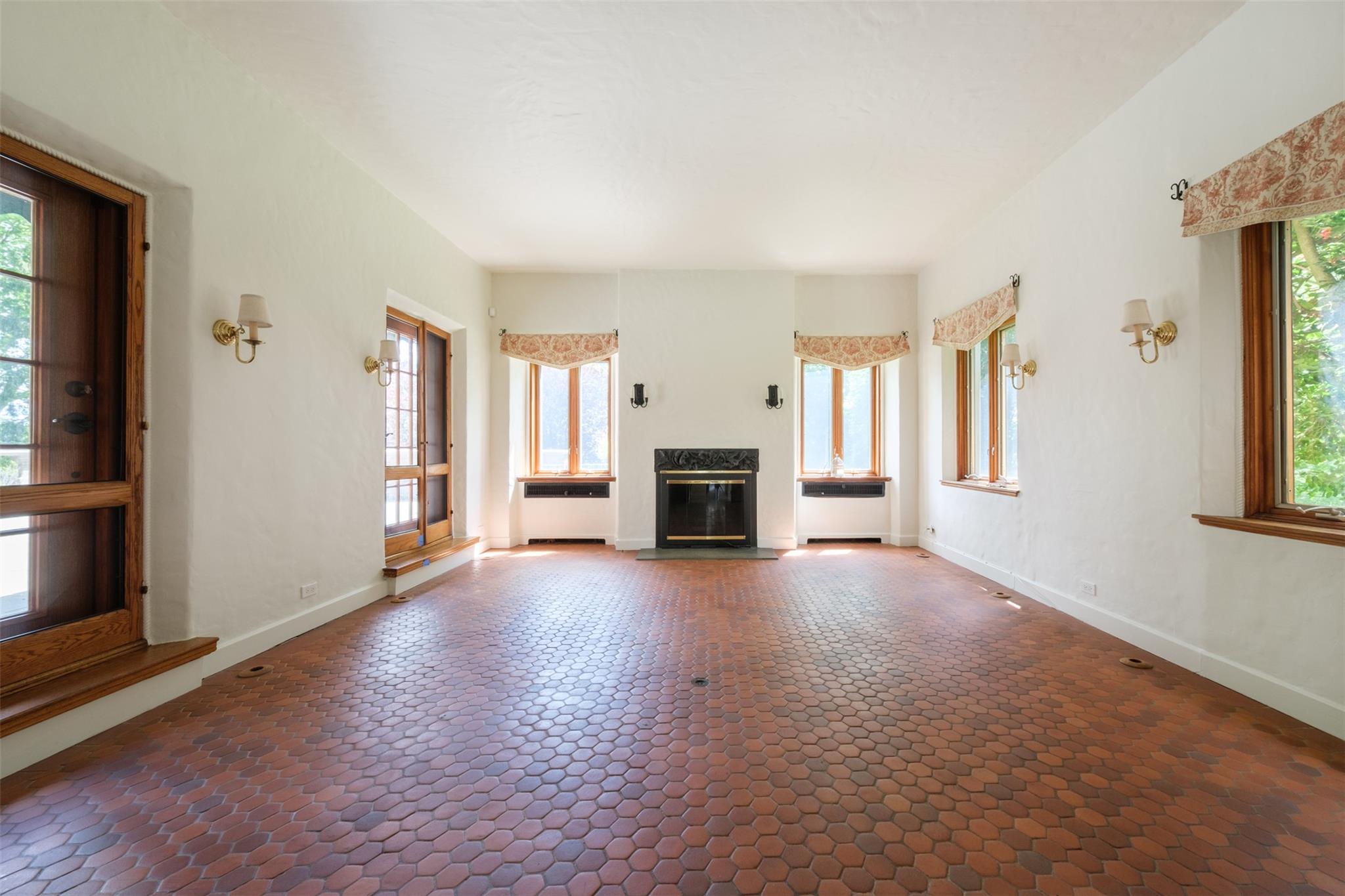 10 Ridge Place