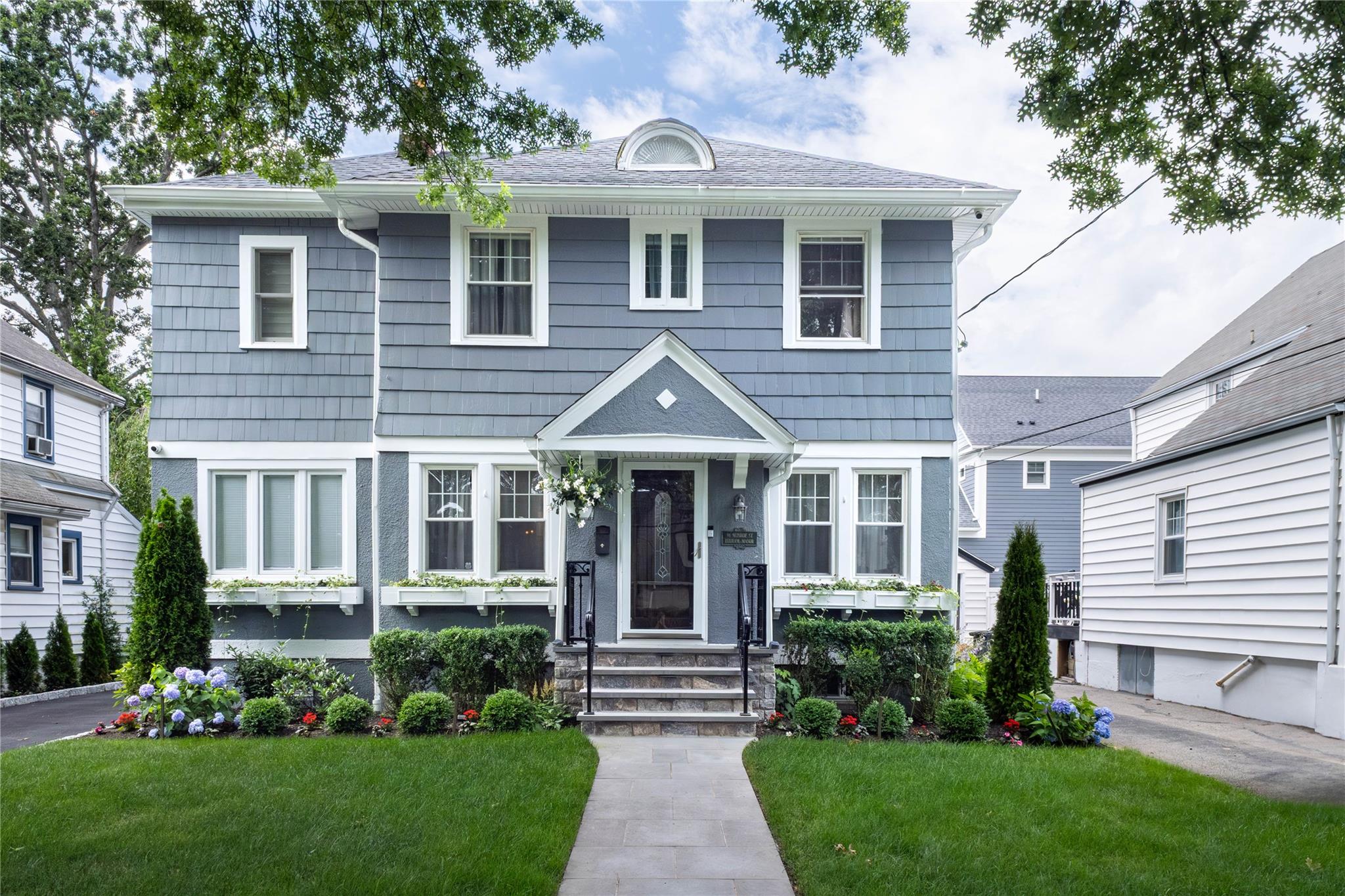 91 Monroe Street