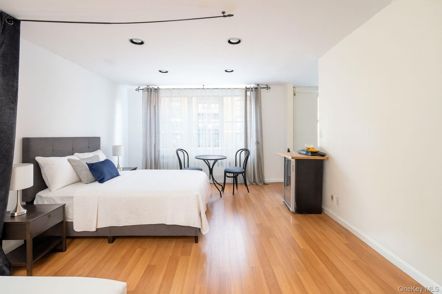 25 Franklin Avenue Unit: 6K