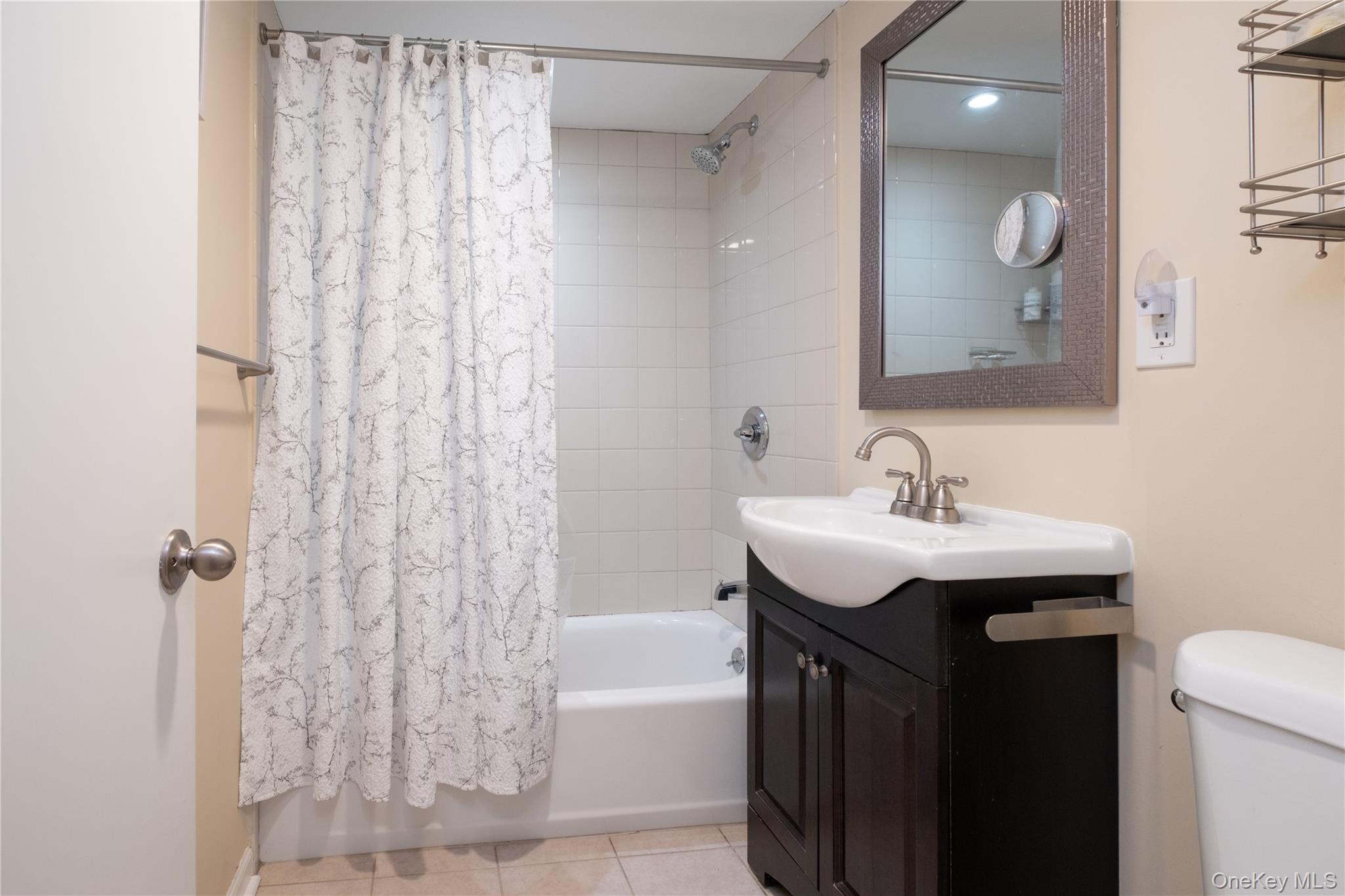 50 West Street Unit: A1G