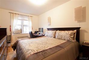 920 Pelhamdale Avenue Unit: D 2K