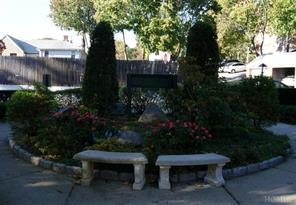 920 Pelhamdale Avenue Unit: D 2K