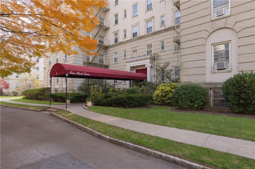 2 Park Lane Unit: 3E