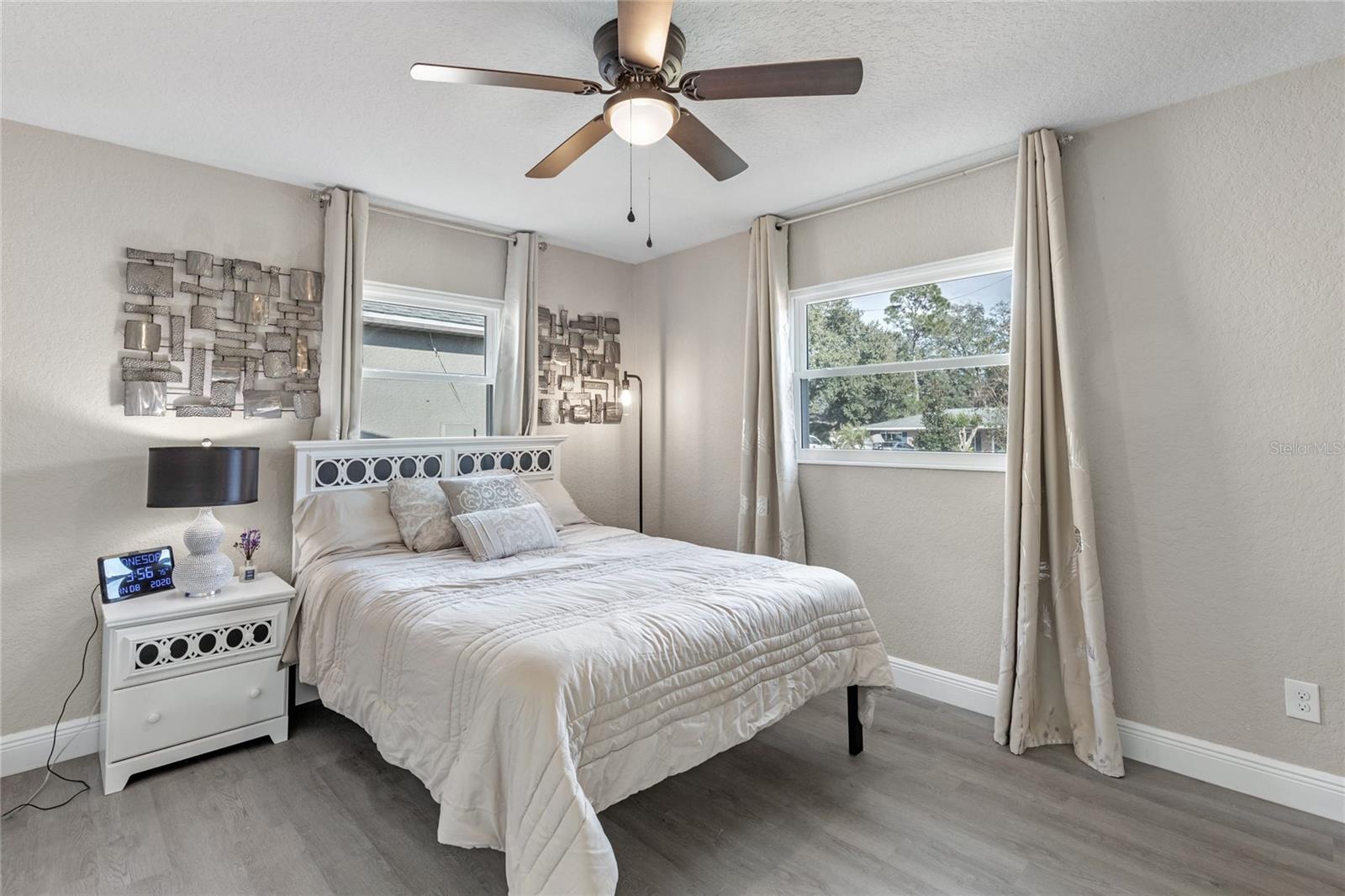 27623 LISA DR