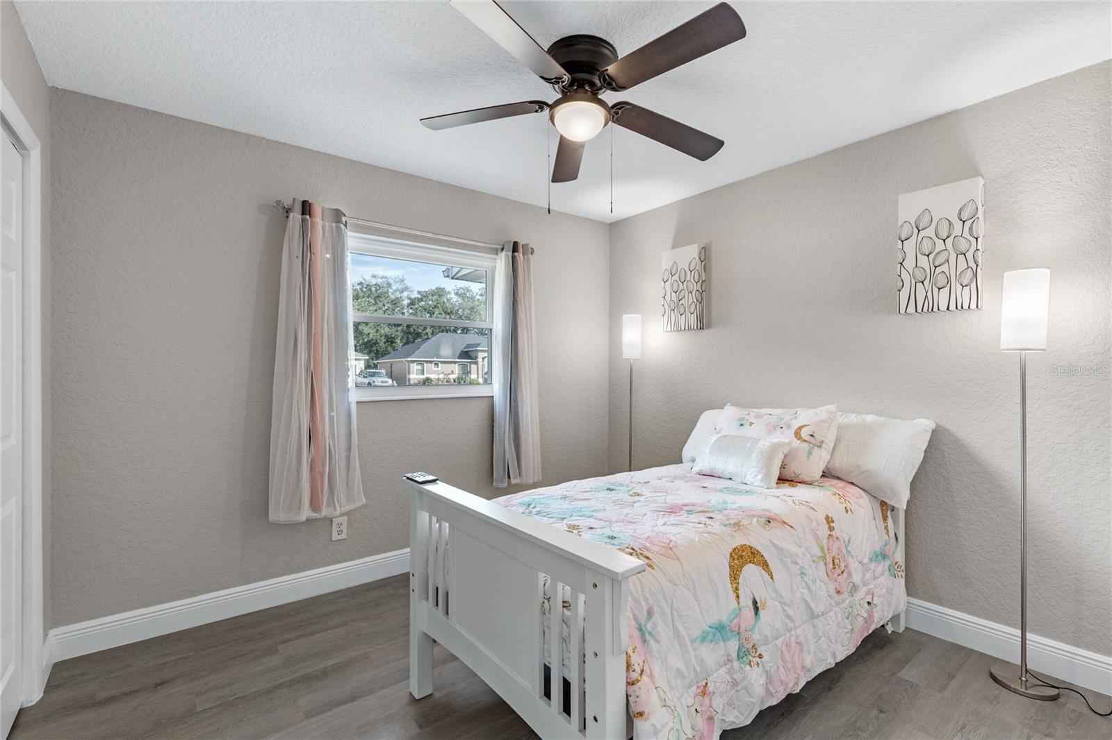 27623 LISA DR