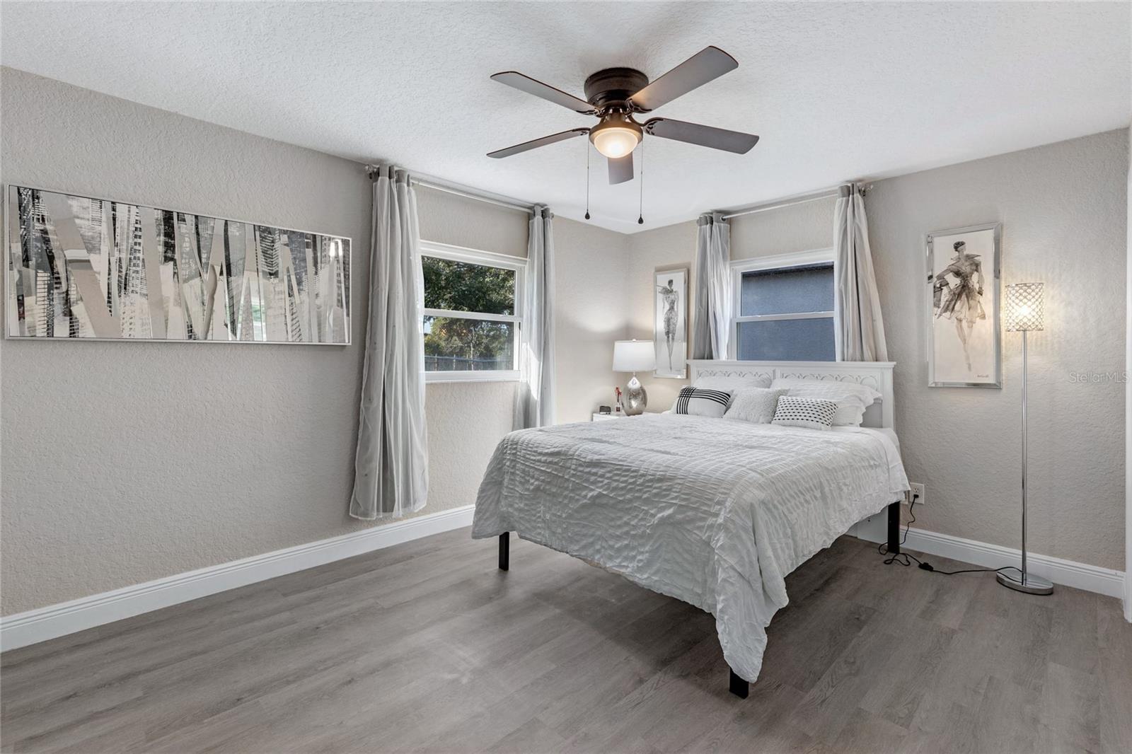 27623 LISA DR