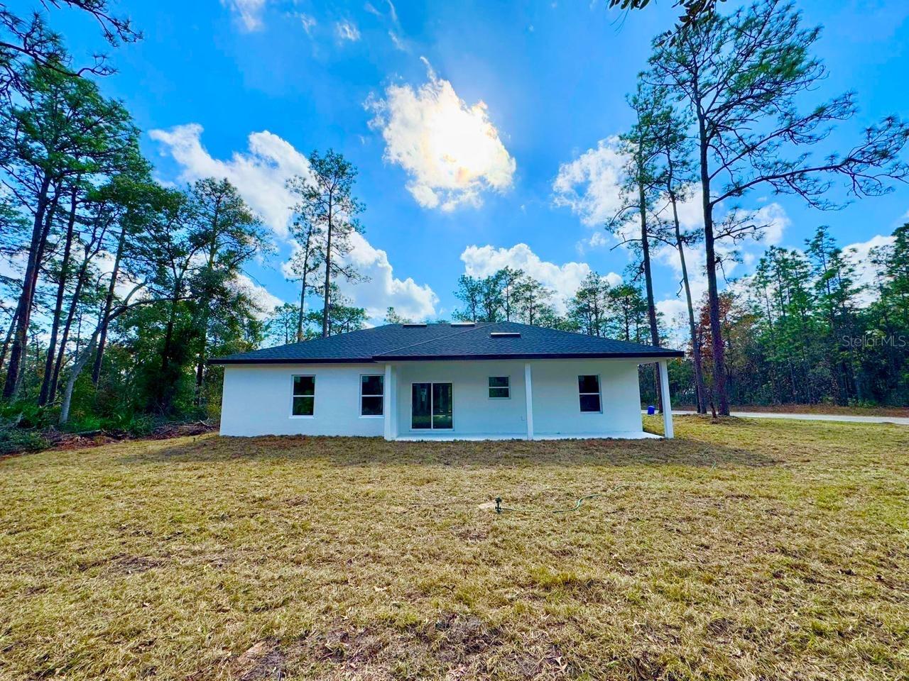 753 W HUMMINGBIRD DR