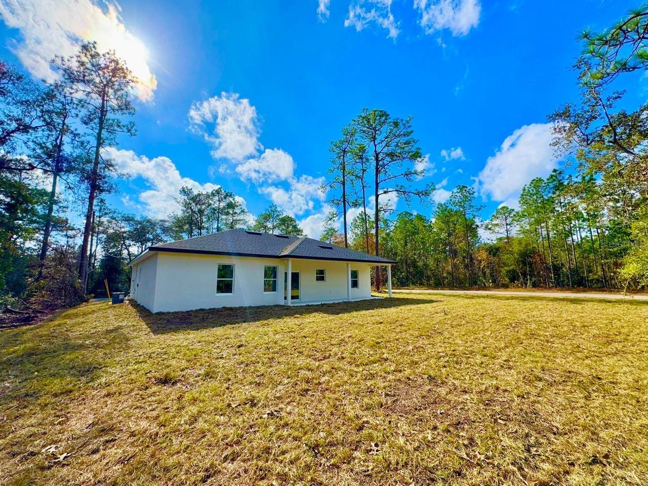 753 W HUMMINGBIRD DR